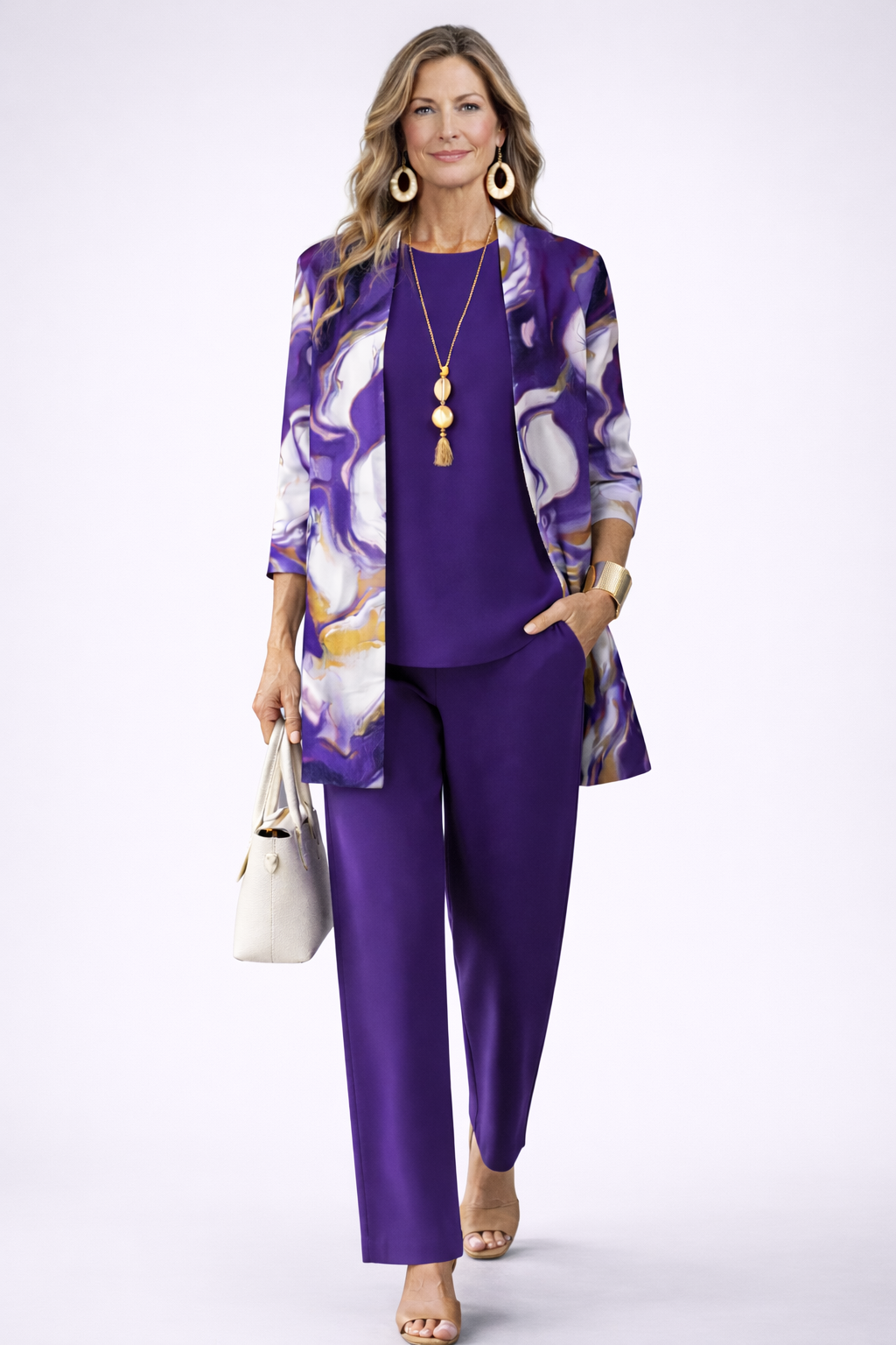 Ensemble Gavina Danoir Paris de 3 pièces en violet, comprenant un vêtement et accessoires assortis, pour un look élégant.