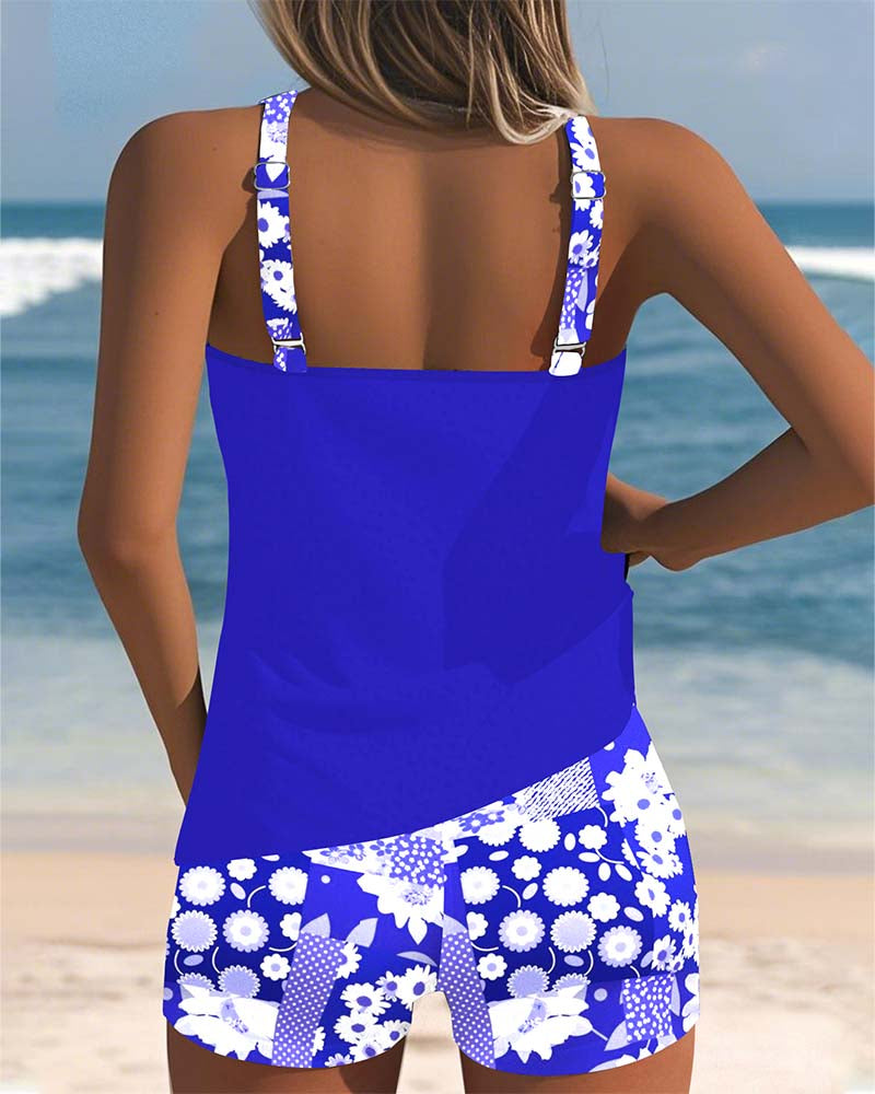 Ensemble de shorts de tankini imprimé Nanet de Danoir Paris, violet, avec haut de tankini assorti pour femme.