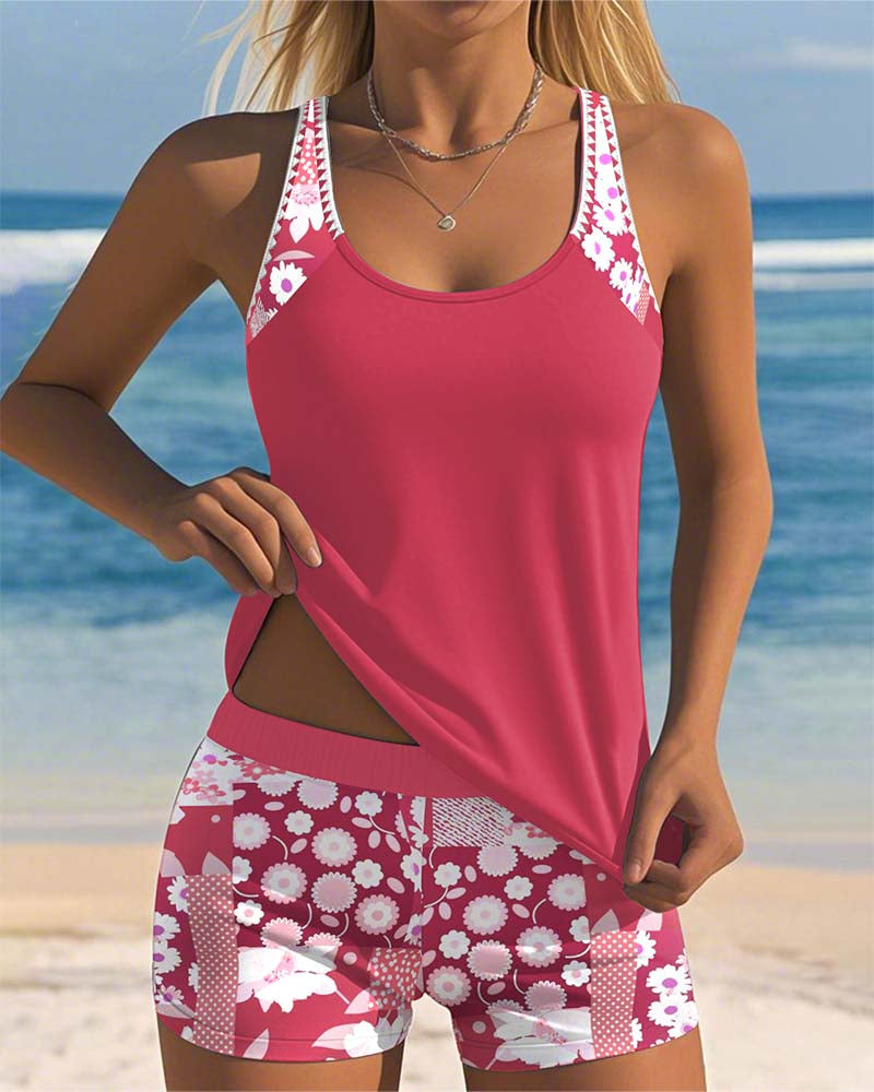Ensemble tankini imprimé et short de bain Danoir Paris, coloris violet, avec motif floral, pour femmes.