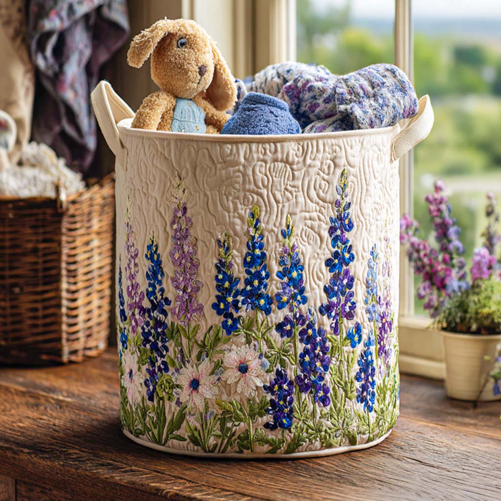 Panier à linge matelassé Wildflower State Magic de Danoir Paris, petit panier de lavage en tissu quilté avec motif floral.