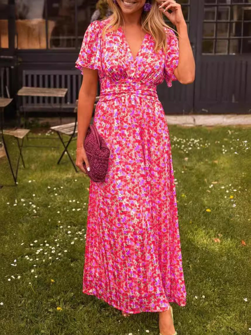 Robe longue fluide fleurie Élina de Danoir Paris portée, tissu léger avec motif floral, élégance et confort.