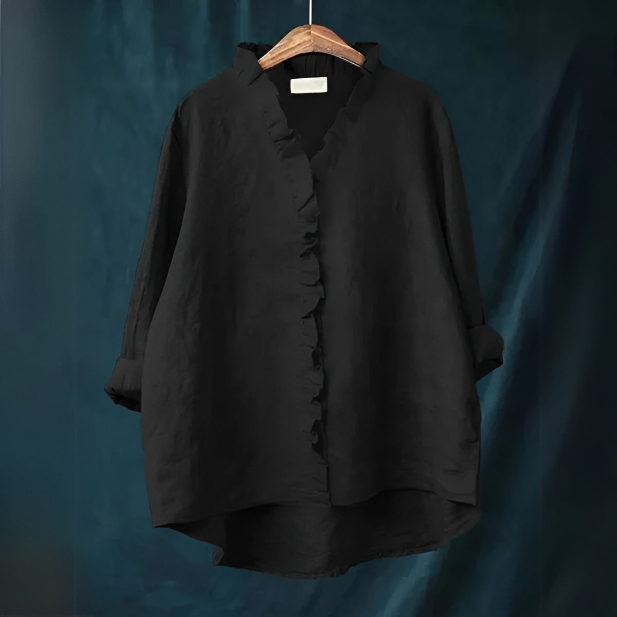 Blouse légère et élégante Blanka de Danoir Paris, en tissu rouge, avec un style chic et moderne.