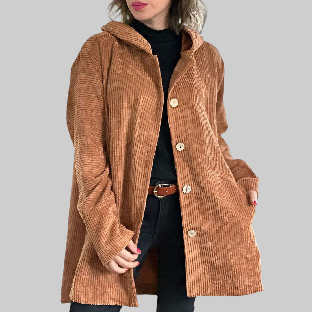 Veste matelassée Cordia™ rouge de Danoir Paris, style chaud et élégant pour l'hiver, vue de face sur fond blanc.