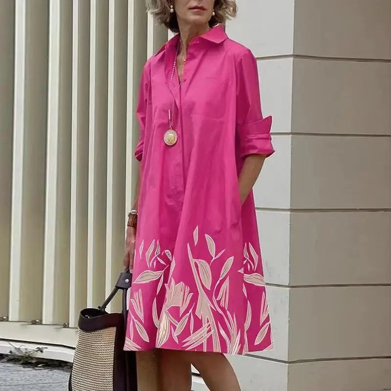 Robe sophistiquée élégante Elena de Danoir Paris en tissu rouge avec détail chic, vue de face.