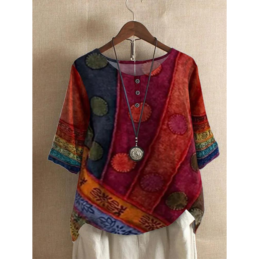 Haut bohème coloré Valarie de Danoir Paris, en tissu léger avec motifs floraux et détails élégants, vue de face.