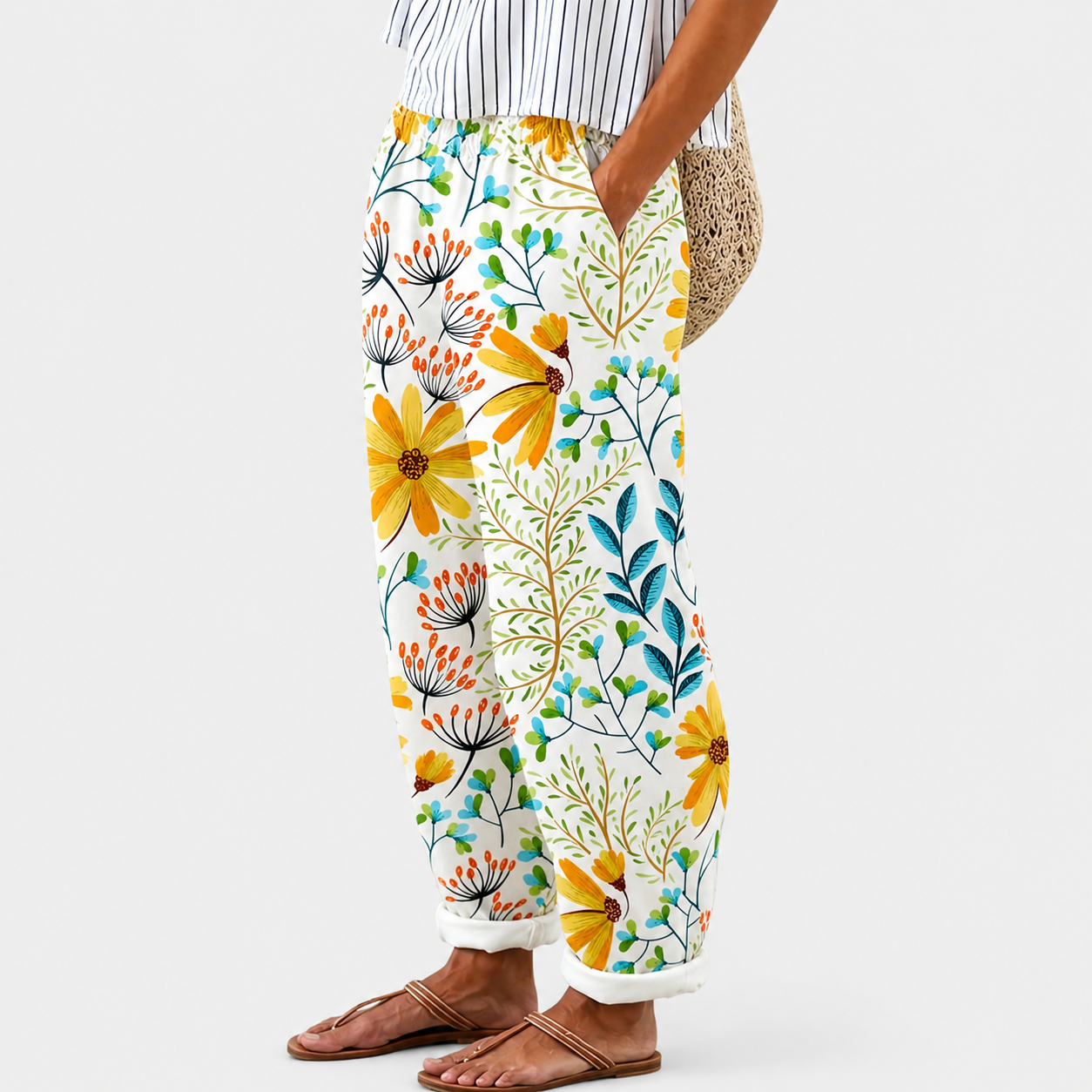 Pantalons Confort Jardin Fleuri Danoir Paris, vue de face, tissu léger avec motif floral coloré.