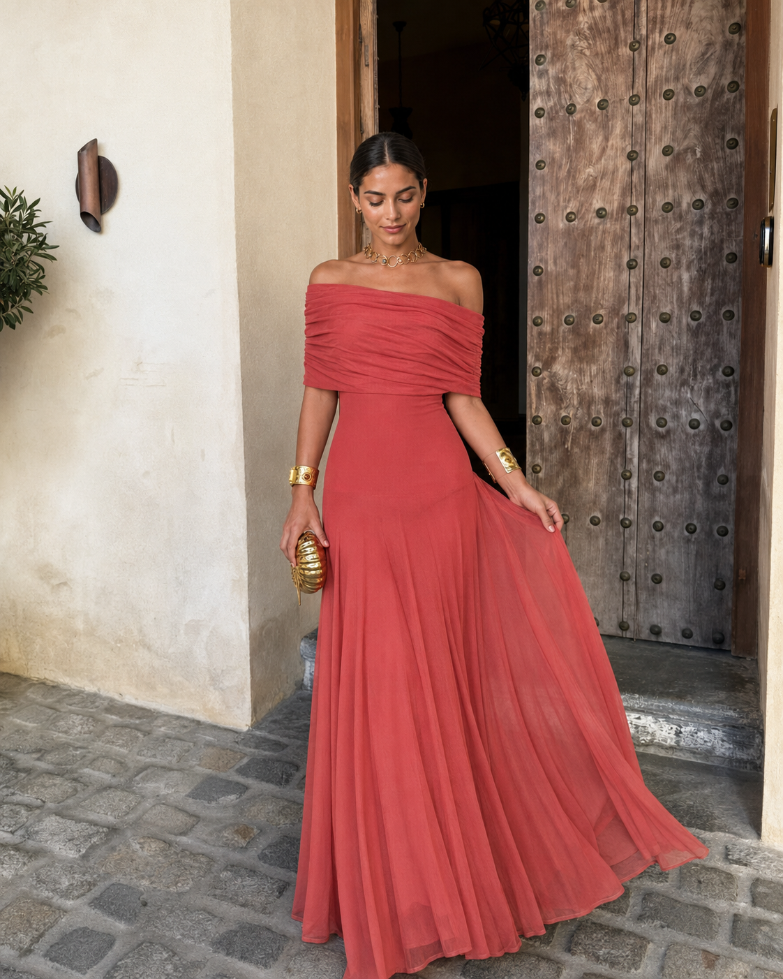 Robe Toledo en terracotta clair Danoir Paris, silhouette élégante avec tissu léger, portée décontractée ou habillée.