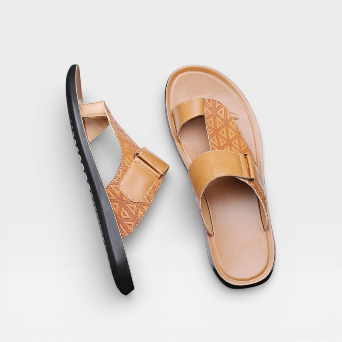 Sandales en cuir pour hommes Danoir Paris, avec semelle souple, couleur blanche, parfaites pour un usage quotidien.