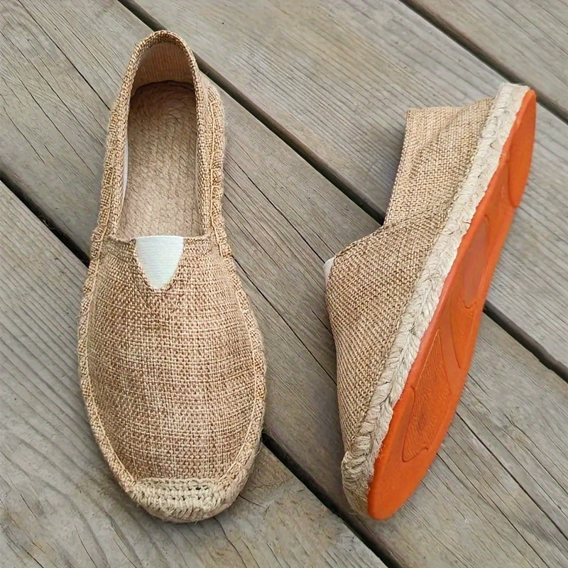 Espadrilles élégantes pour hommes Danoir Paris en blanc, chaussures légères et confortables pour l'été.