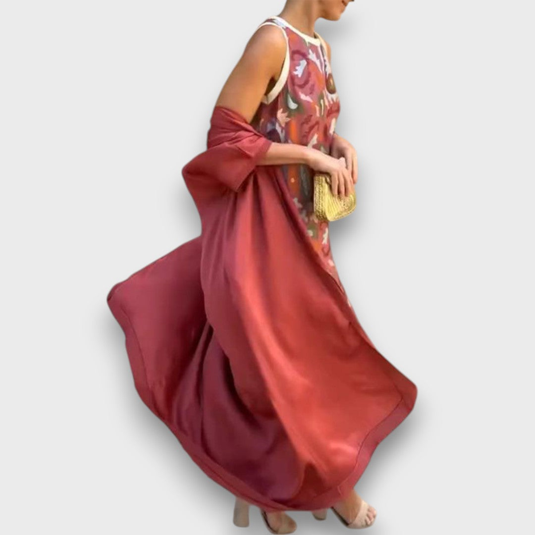 Ensemble Danoir Paris avec robe maxi rouge et cardigan assorti, parfait pour un look élégant et confortable.