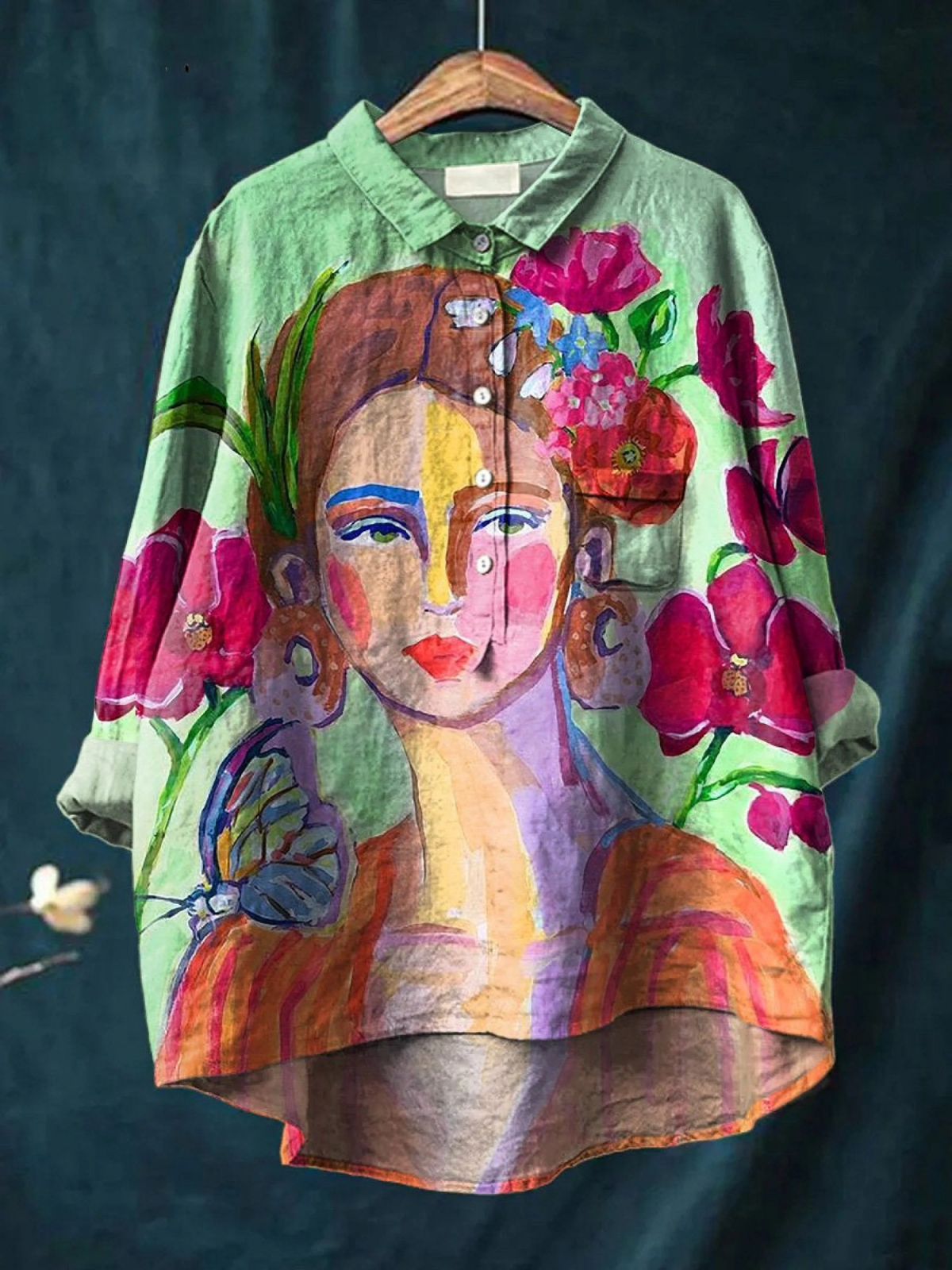 Chemise Danoir Paris Amaris avec motif artistique portrait féminin, en tissu multicolore.