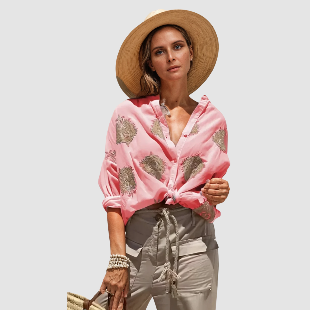 Blouse blanche élégante et respirante Gaby™ de Danoir Paris, tissu doux et léger pour un style sophistiqué.