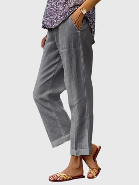Pantalons d'été élégants pour femme Elaine™ de Danoir Paris, pantalon blanc léger et chic pour femmes.
