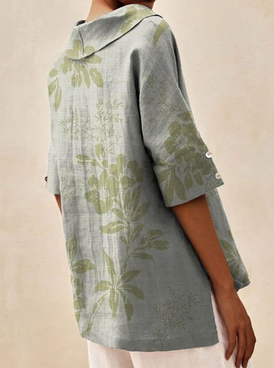 Haut léger floral estival Andrea de Danoir Paris, blouse blanche avec motifs floraux, pour femmes, style léger et élégant.