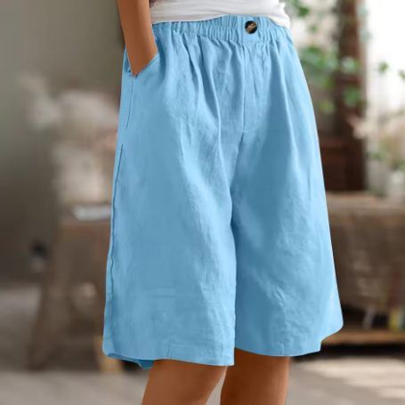 Shorts en coton confort Claude de Danoir Paris, couleur vert armée, tissu doux et décontracté pour un style casual.