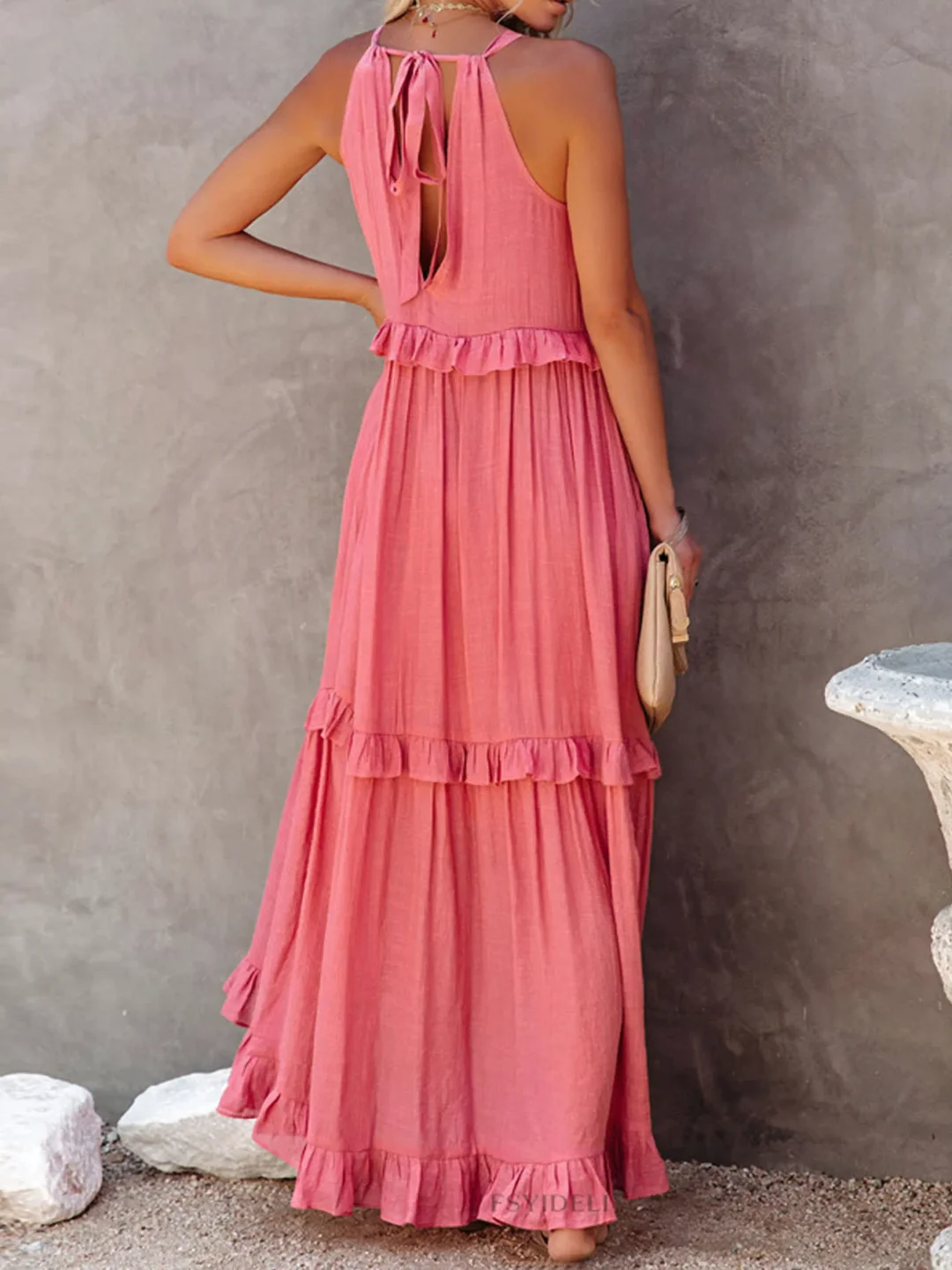 Robe estivale verte Danoir Paris Elsie, élégante et légère, parfaite pour l'été, avec un design fluide et féminin.