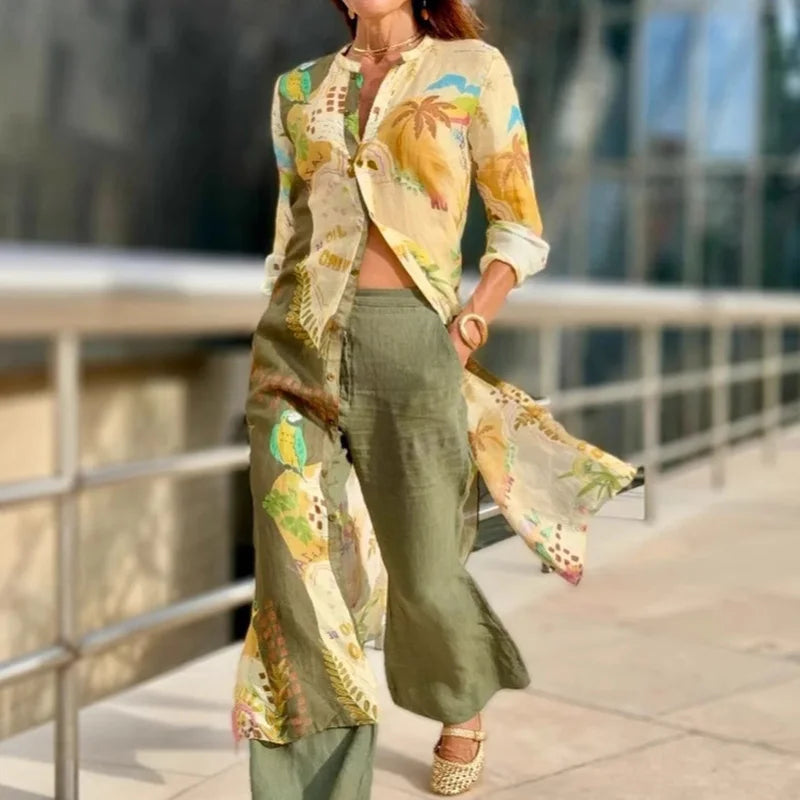 Ensemble en lin Jessica de Danoir Paris, costume vert avec chemise et pantalon légers, porté par un mannequin.