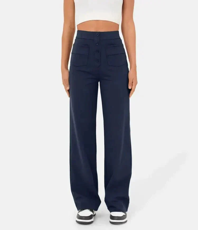 Pantalons élastiques confortables Jade de Danoir Paris en vert, vue de face sur fond blanc.