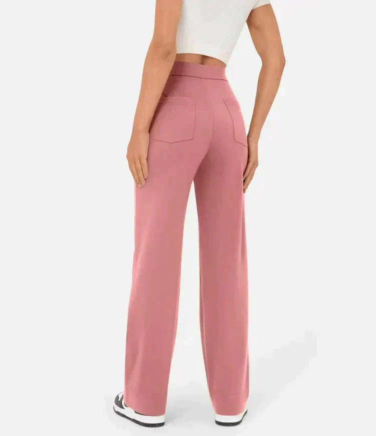 Pantalons élastiques confortables Jade de Danoir Paris en tissu vert, taille XS, vue de face sur fond blanc