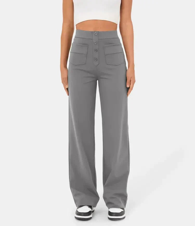 Pantalons élastiques confortables Jade de Danoir Paris en vert, vue de face, tissu doux et ajustement décontracté.