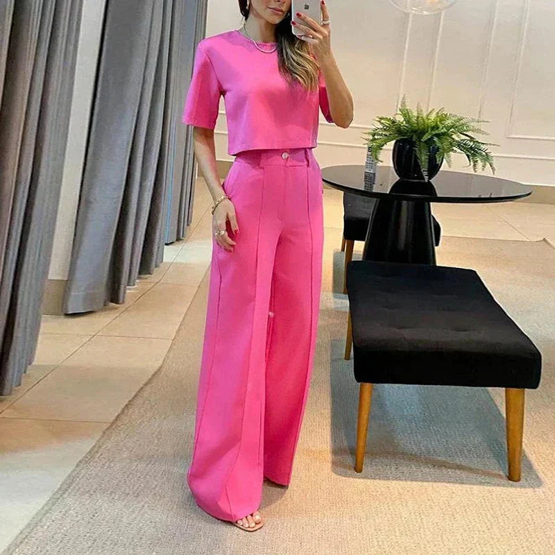 Ensemble décontracté blanc pour femmes Capucine de Danoir Paris, vêtements toutes saisons, style élégant et confortable.