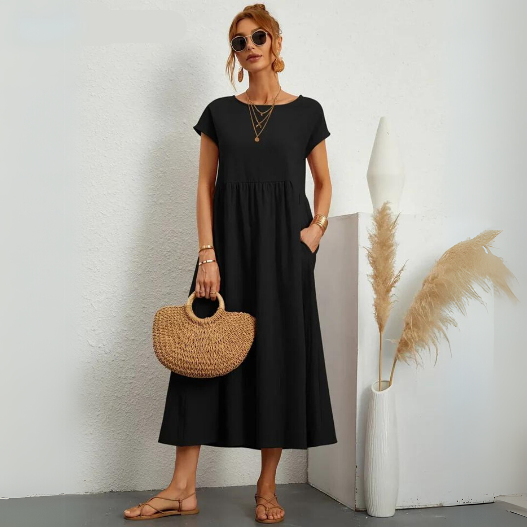 Robe midi décontractée en coton blanche Danoir Paris, vêtement pour femmes avec coupe confortable et style élégant.