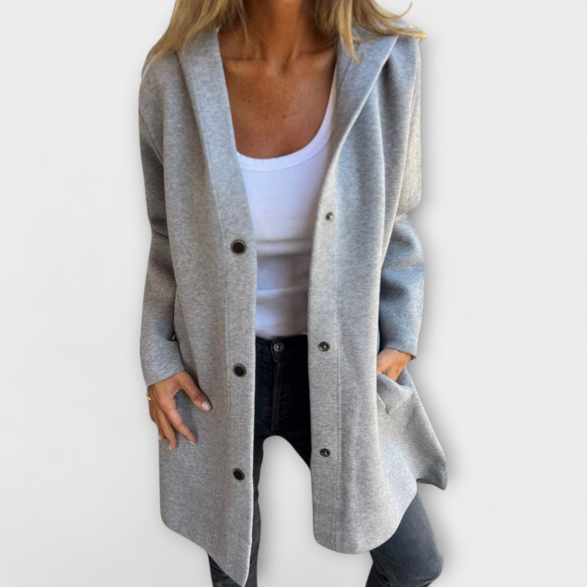 Veste élégante pour femmes Danoir Paris Rhyvian en gris, vue de face avec détails de finition.