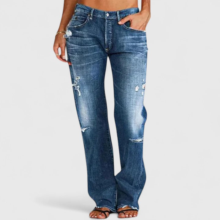 Pantalon femme Danoir Paris Lianette en denim bleu élégant, coupe ajustée et style chic pour femmes.