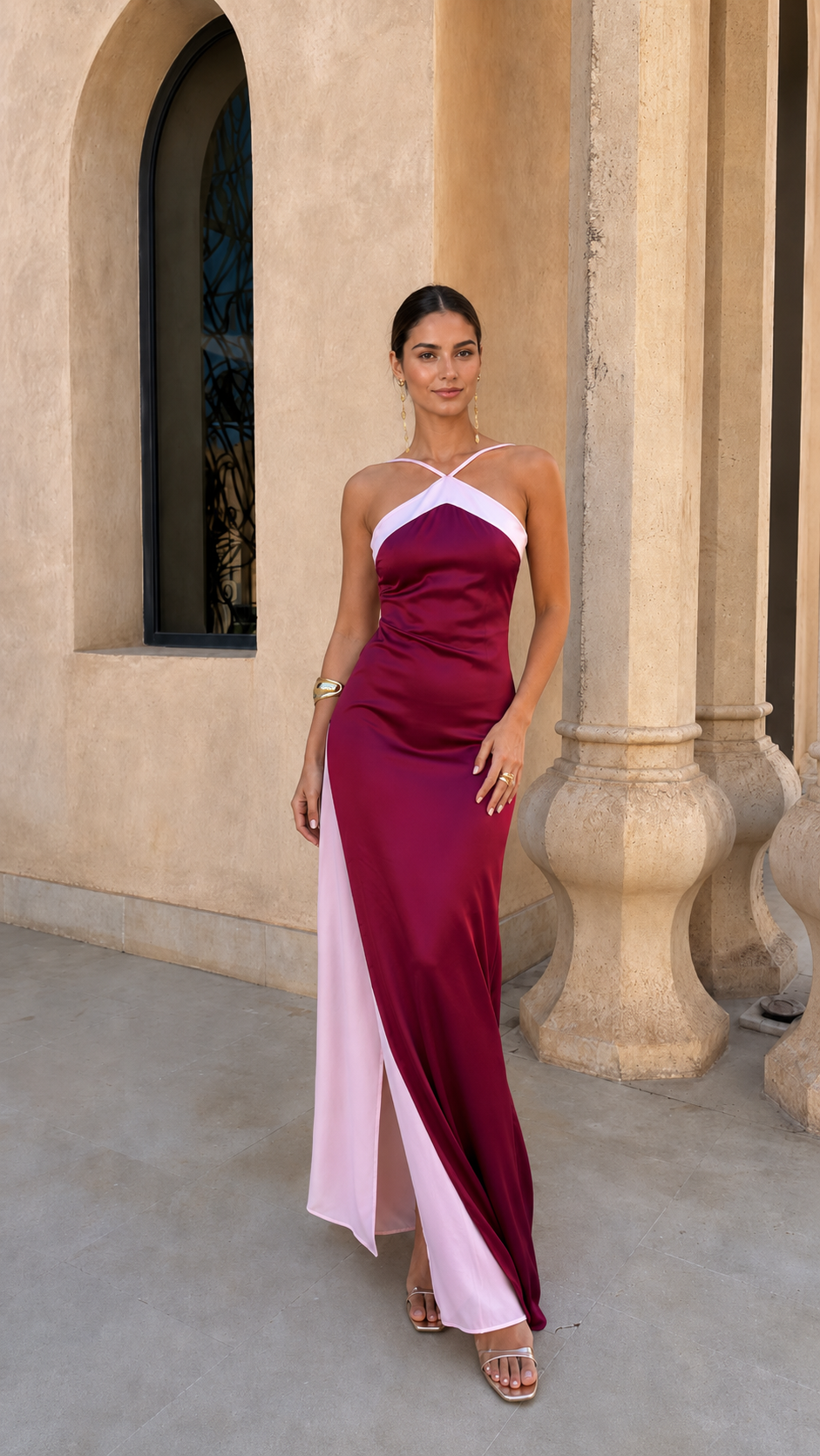 Robe Oasis en burdeos Danoir Paris, coupe élégante et fluide, portée sur mannequin.
