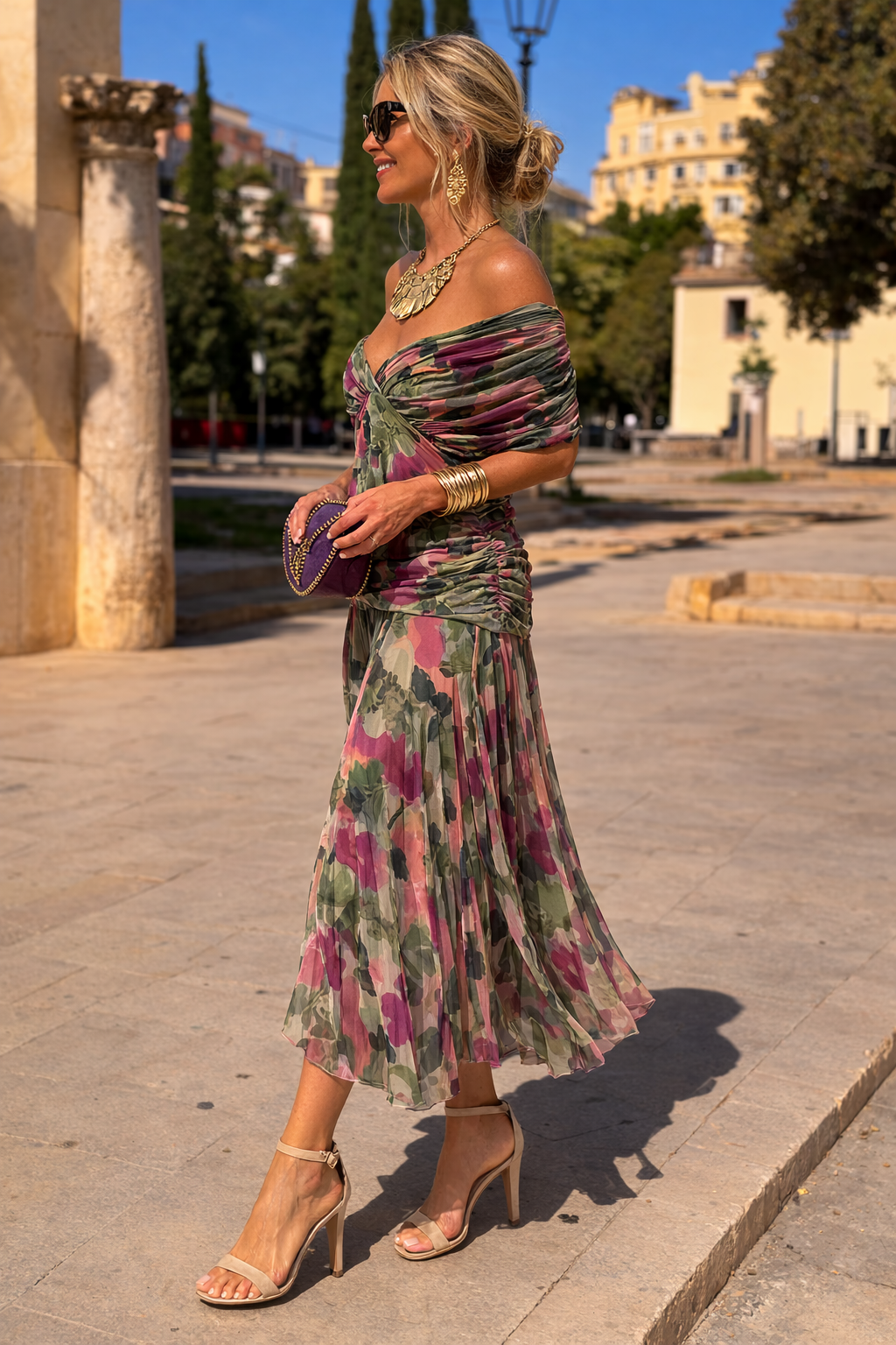 Robe longue maxi Danoir Paris MARELLA en tissu vert bouteille, élégante et fluide, portée sur un mannequin.