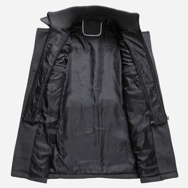 Veste d’hiver élégante Danoir Paris en noir, coupe sophistiquée et matière chaude pour femme.