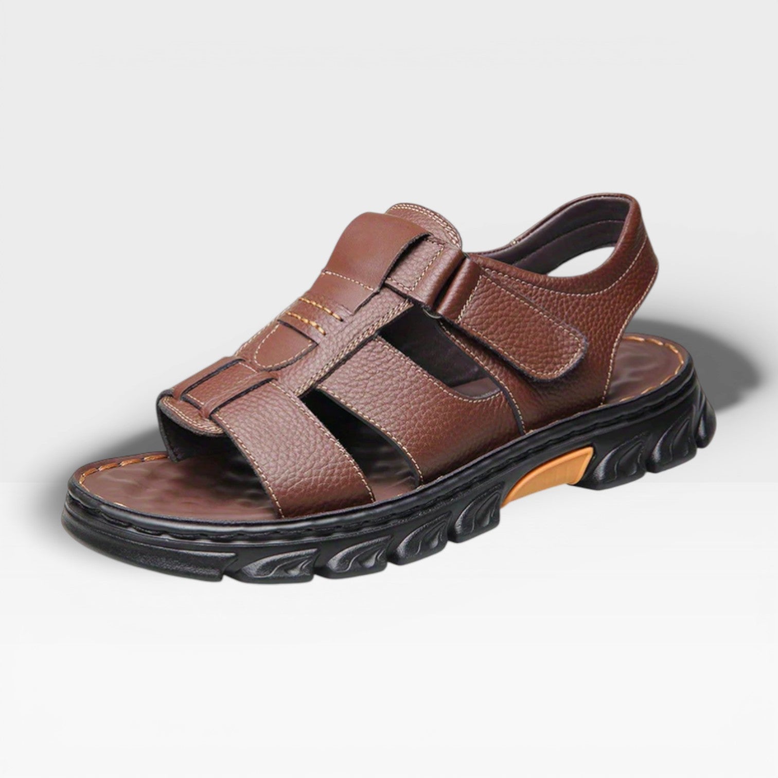 Sandales en cuir Danoir Paris pour hommes avec semelle souple, parfaites pour l'été, visibles avec bride et semelle confortable.