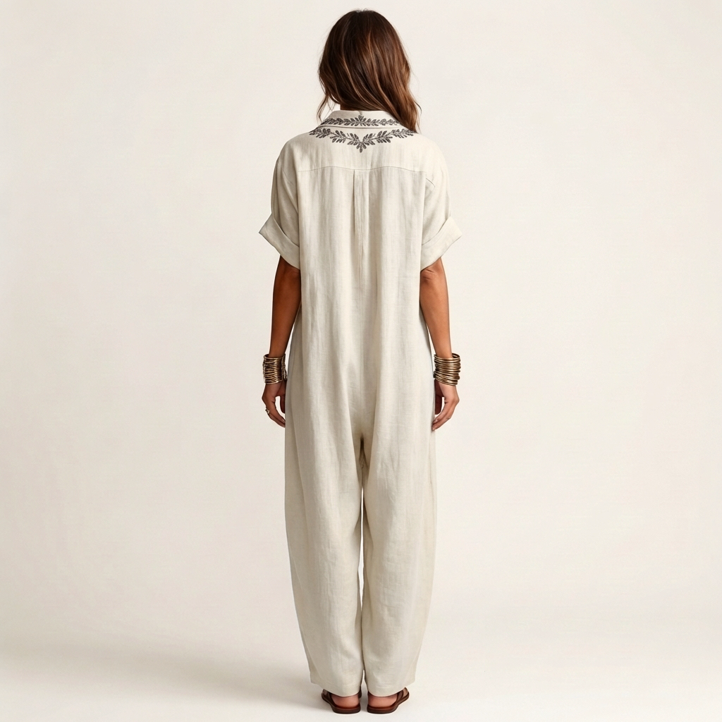 Robe maxi en lin Amarina Danoir Paris avec col en V brodé, vêtement élégant et léger pour un style naturel.
