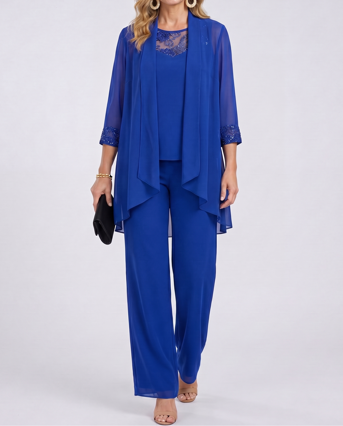 Ensemble de soirée en trois pièces Evelyn de Danoir Paris, fluide, avec blouse, pantalon et veste élégants en tissu léger.