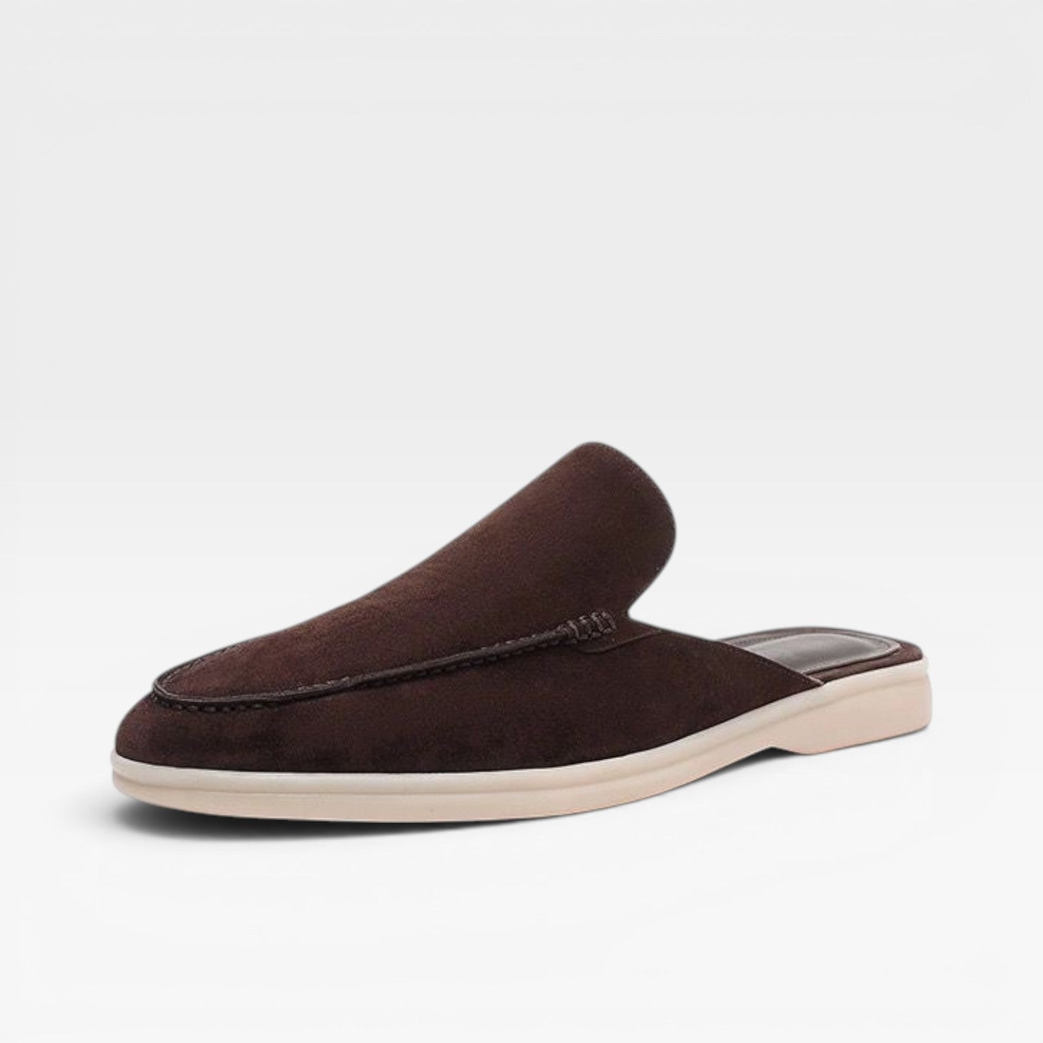 Mules en daim pour hommes Danoir Paris, sandales décontractées sans talon, enfiler, style casual et confortable.