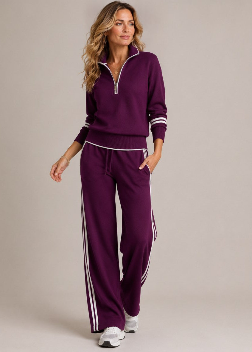 Ensemble Kate™ Danoir Paris avec pull demi-zip prune et pantalon large, vue de face, tissu doux et style décontracté.