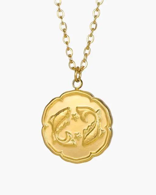 Collier zodiacale du signe Aries en or de la marque Old Money avec pendentif orné de symbole astrologique.