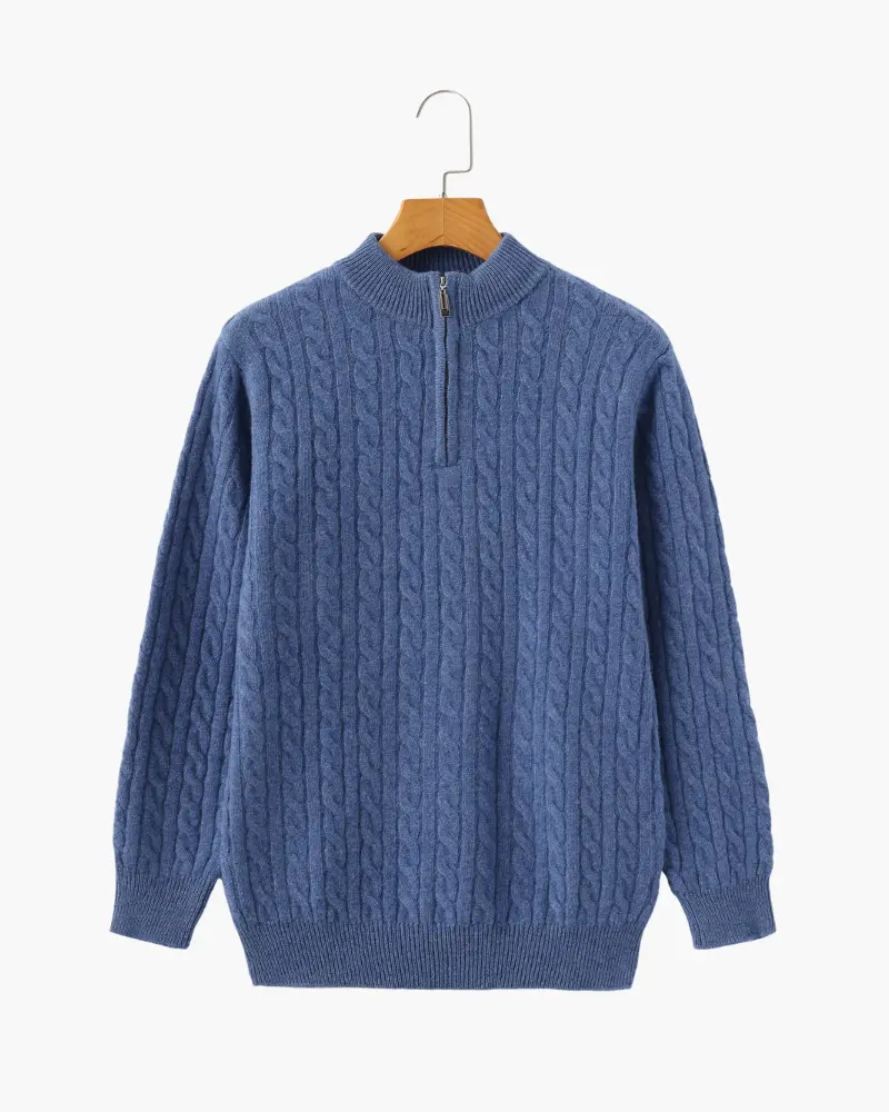 Pull en cachemire beige Old Money à mi-zip en tissu tissé, doux et élégant, parfait pour un style sophistiqué.