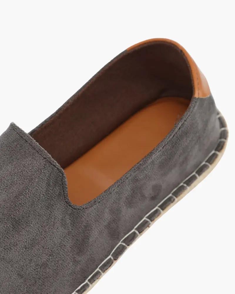 Espadrilles Soho de Old Money en noir, chaussures légères et confortables pour un style décontracté.