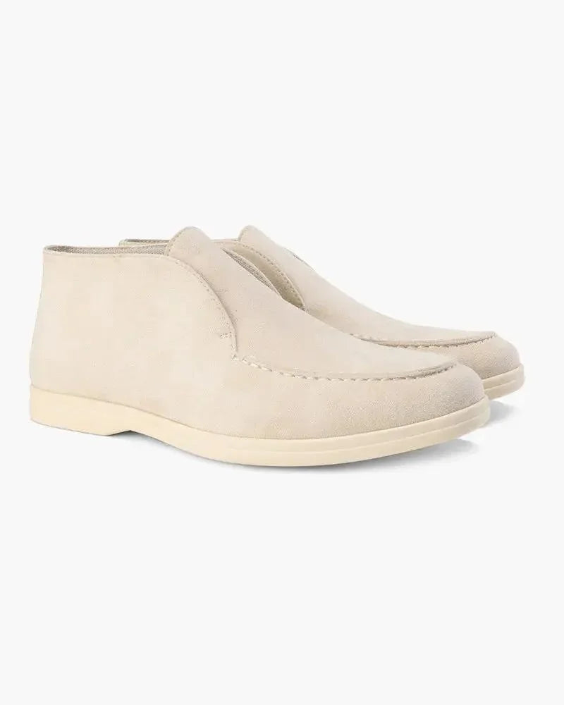 Mocassins en daim noir Old Money High Money, pointure EU 39, avec semelle en caoutchouc et design élégant pour homme.