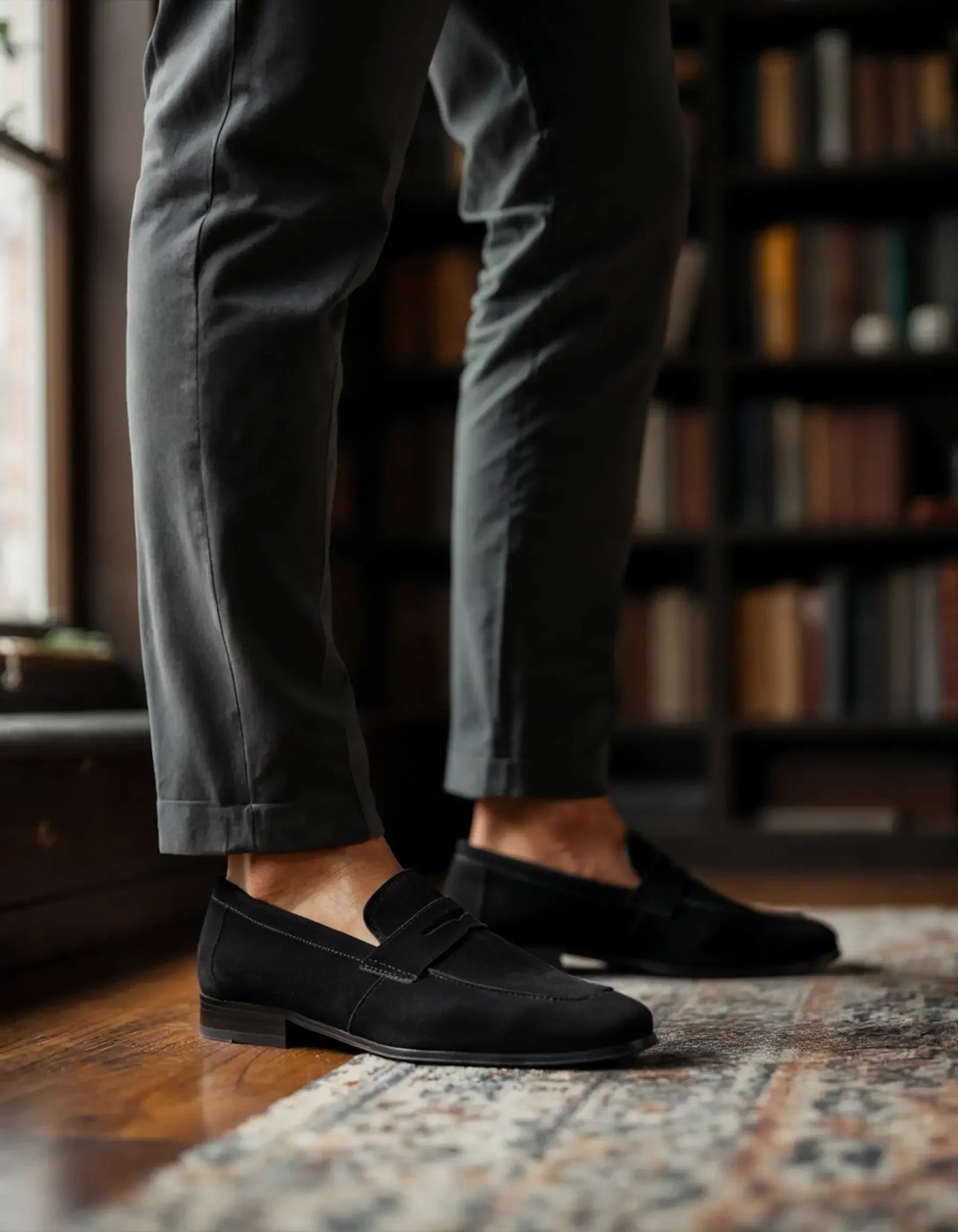 Mocassins en daim Old Money Old Money Penny Loafers de couleur noire, taille EU 39, style classique pour homme.