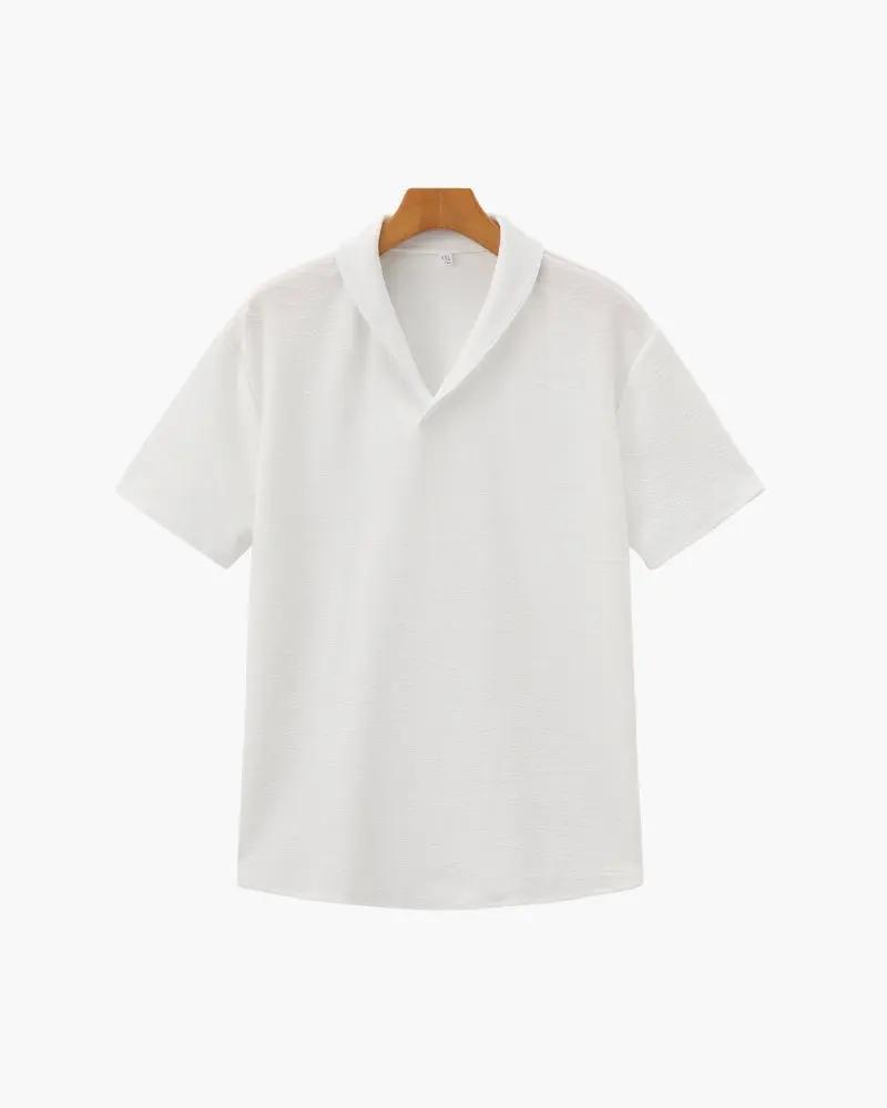 Ensemble polo en coton noir et pantalon pour homme de la marque Old Money, vue de l'ensemble.