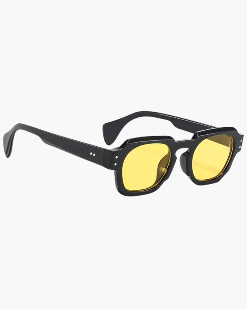 Lunettes de soleil Monaco Old Money avec monture bleue, design élégant et moderne, visibles sur l’image.