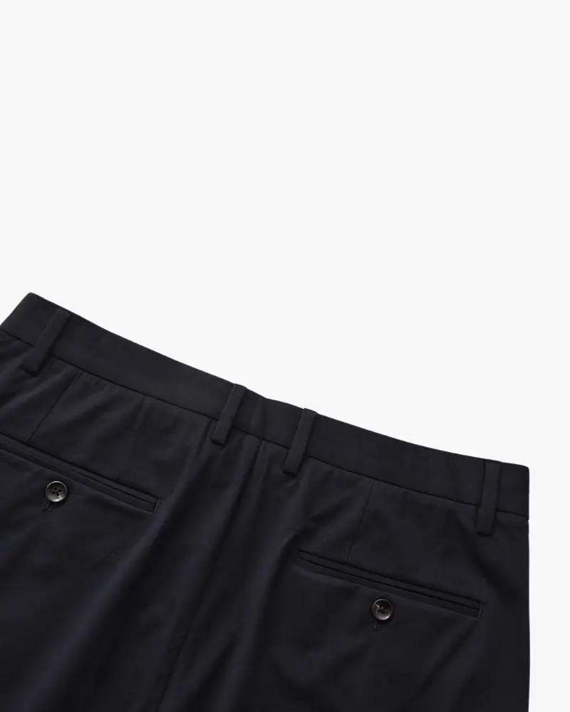 Pantalons en laine mélangée marron pour homme de la marque Old Money, style élégant et confortable.
