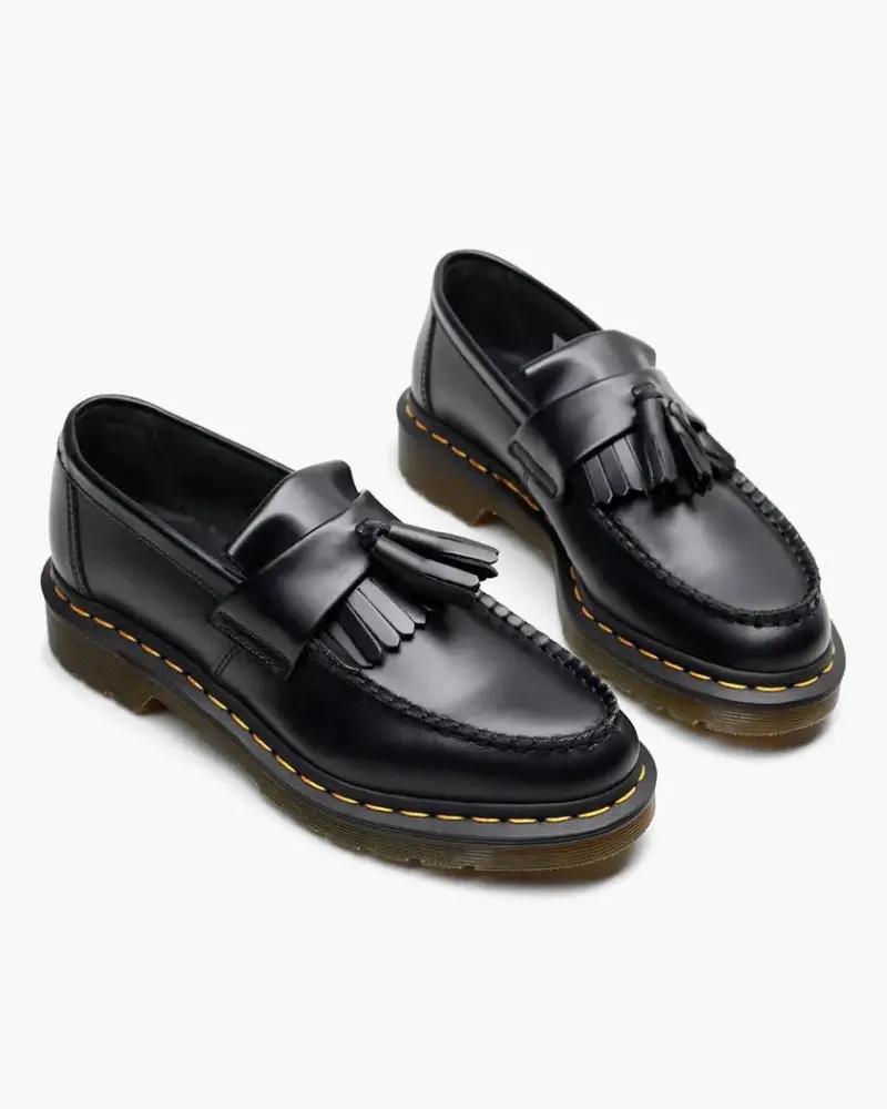 Mocassins en cuir Old Money avec détail de nœud, style classique et élégant pour hommes.