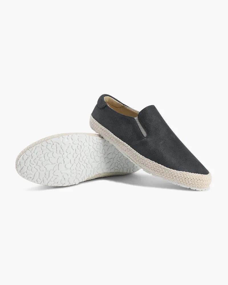 Chaussures urbaines en daim grises Old Money, pointure EU 38, style élégant pour la ville.