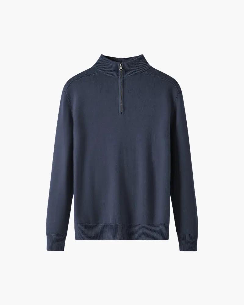 Veste en laine mérinos 100 % gris de la marque Old Money avec fermeture éclair, portée sur un mannequin.