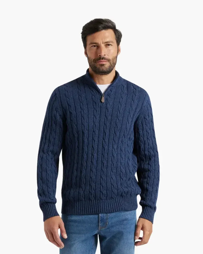 Pull en laine gris Old Money Verbier à col zippé mi-hauteur, coupe élégante et confortable.