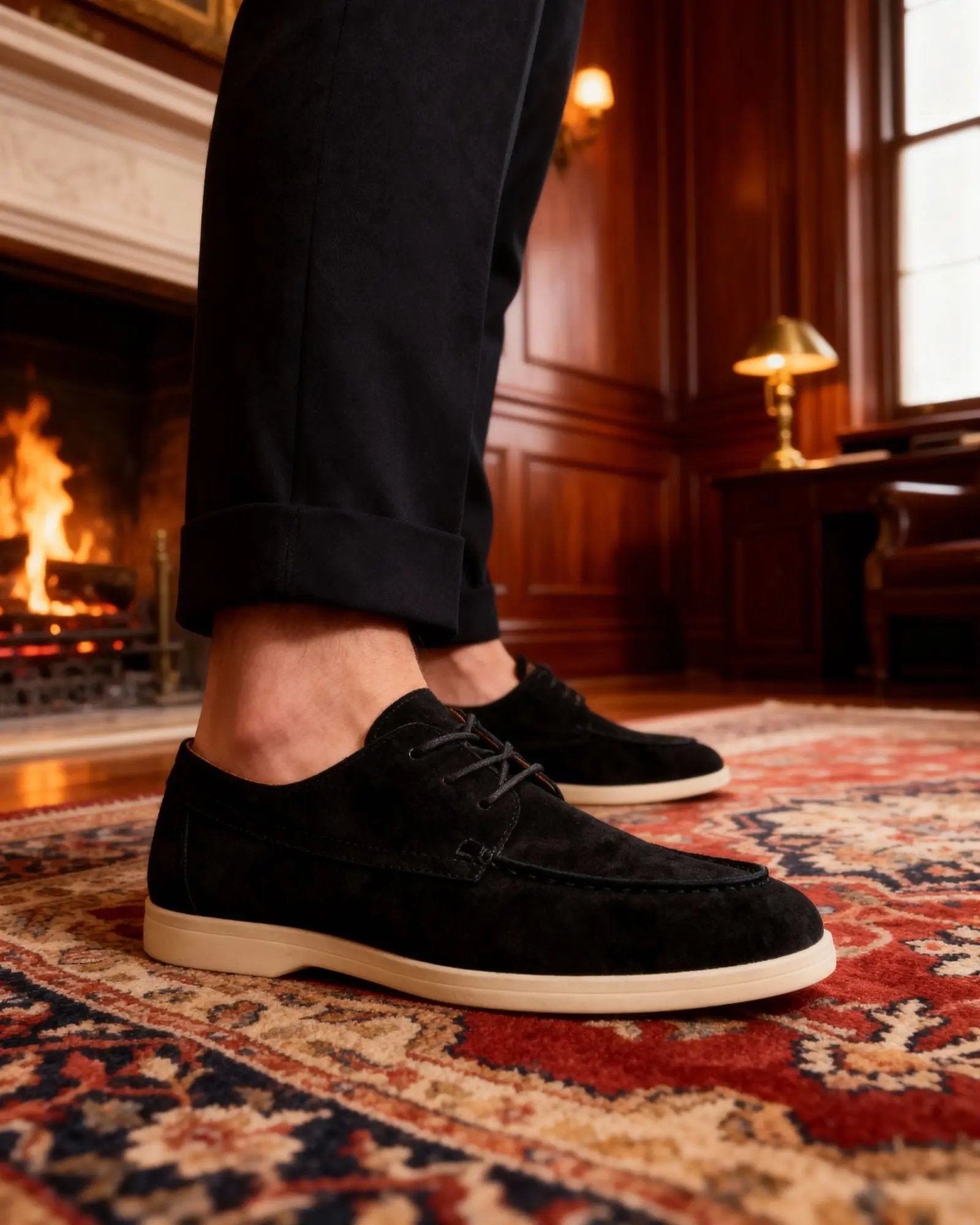 Chaussures en daim premium Old Money avec lacets, couleur mocha, taille EU 39, vue en gros plan sur le dessus et la semelle