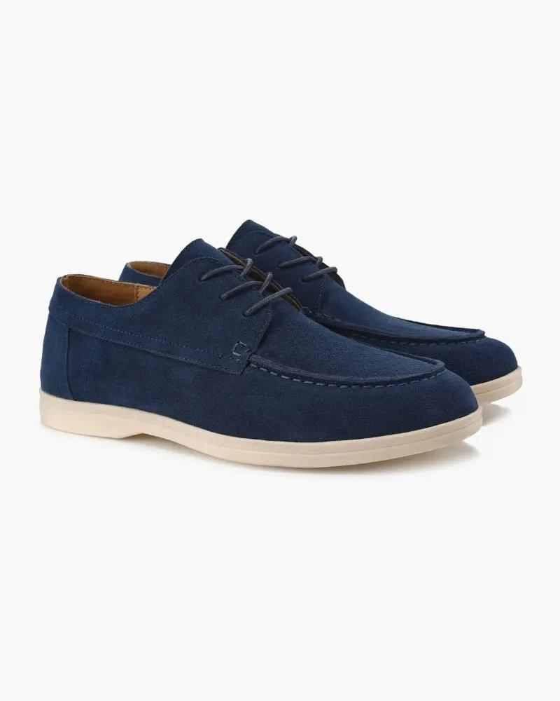 Chaussures à lacets en daim premium Old Money de couleur mocha, pointure EU 39, vue de face sur fond blanc.